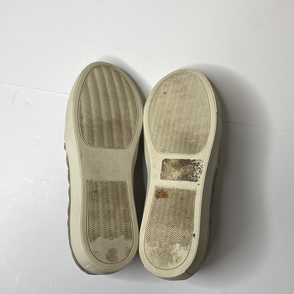 STEVE MADDEN Ecentreq Quilted Slip-on Comfort Shoe Tan size 9-1/2 - Picture 8 of 9